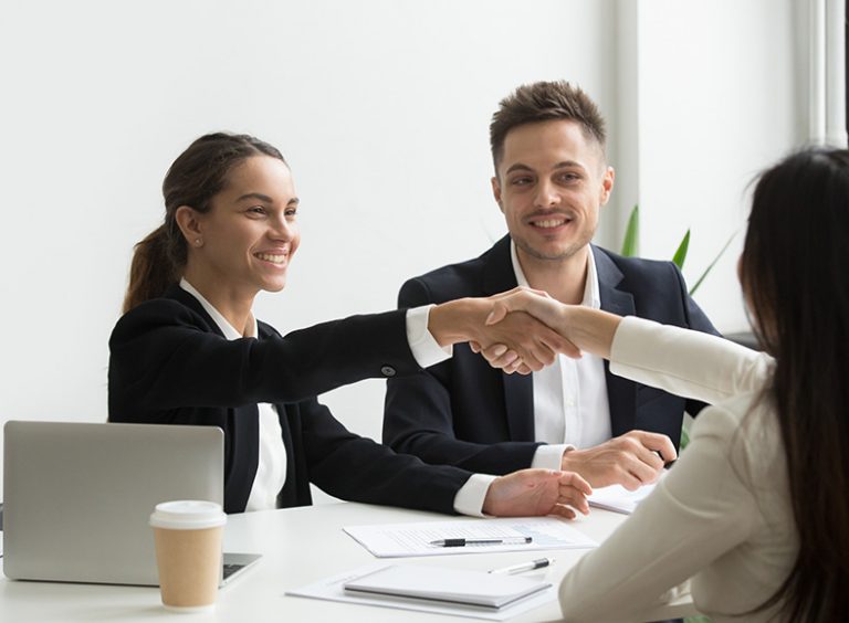 Recolocação profissional: Dicas para se destacar no mercado contábil e patrimonial